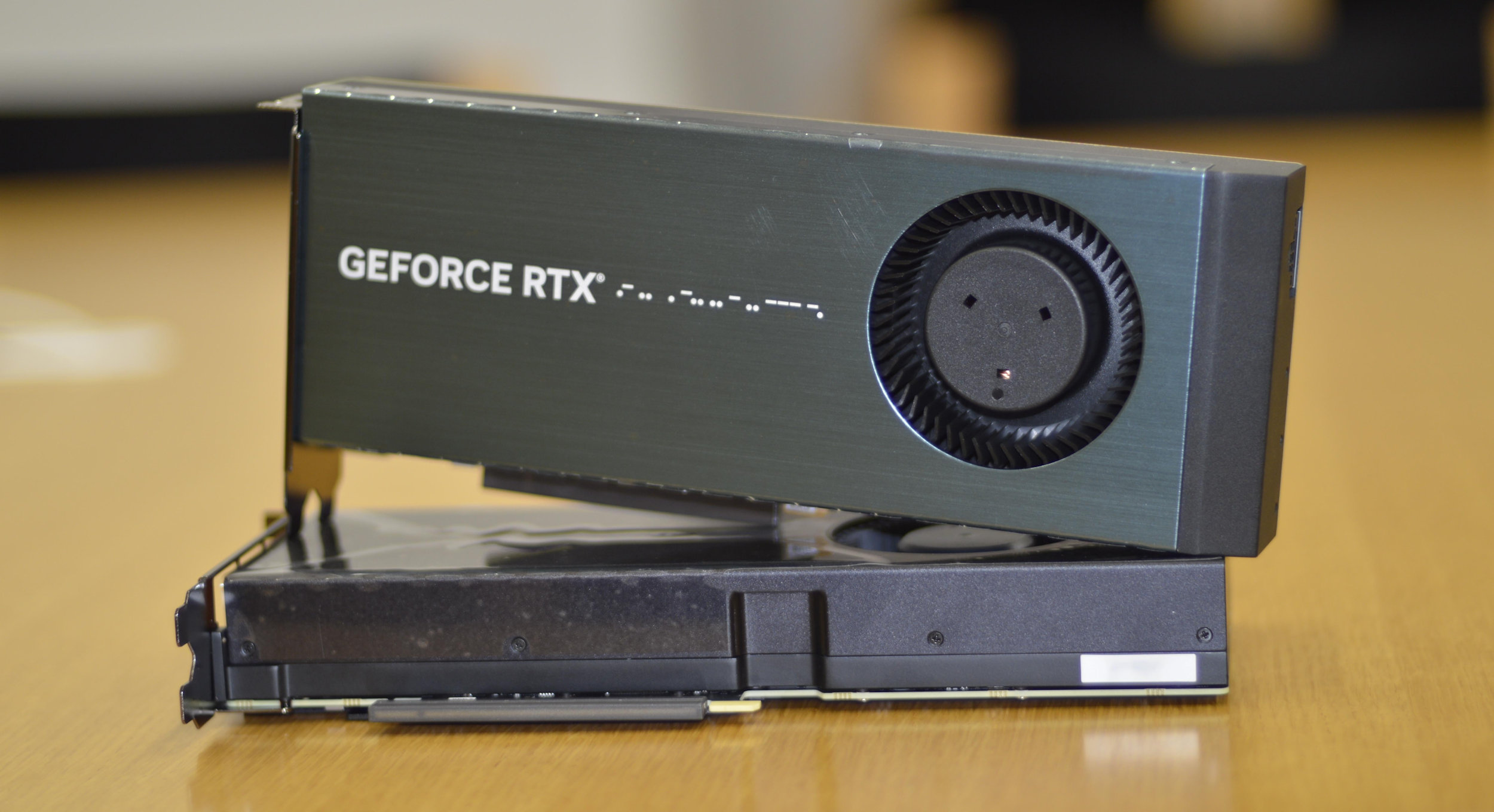 ブロワータイプのGeForce RTX 4090のレビュー出現。音は相当うるさい模様